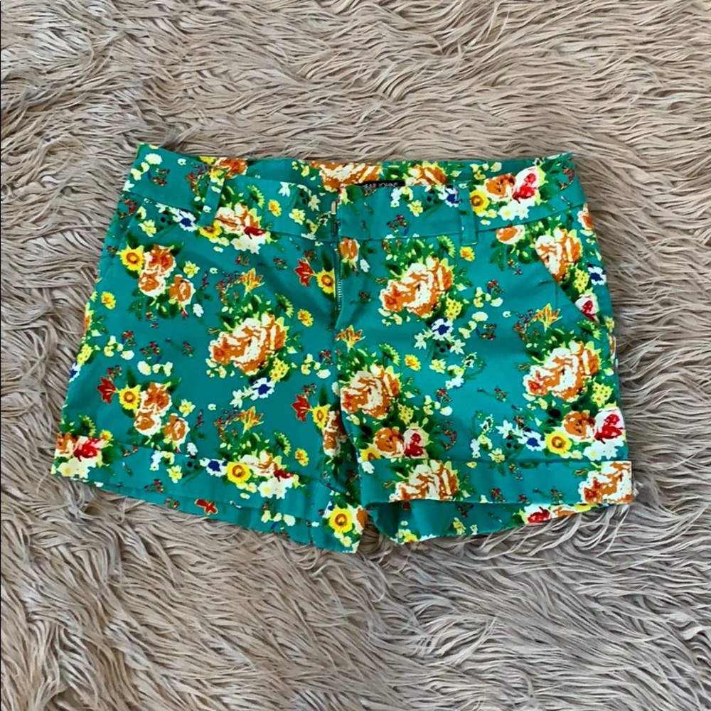Teal floral pattern stretch shorts